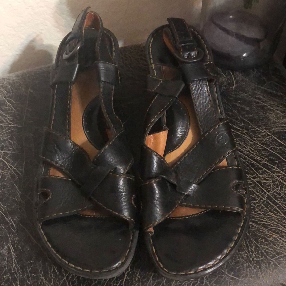 EUC Born Size 9 Black Leather Wedges